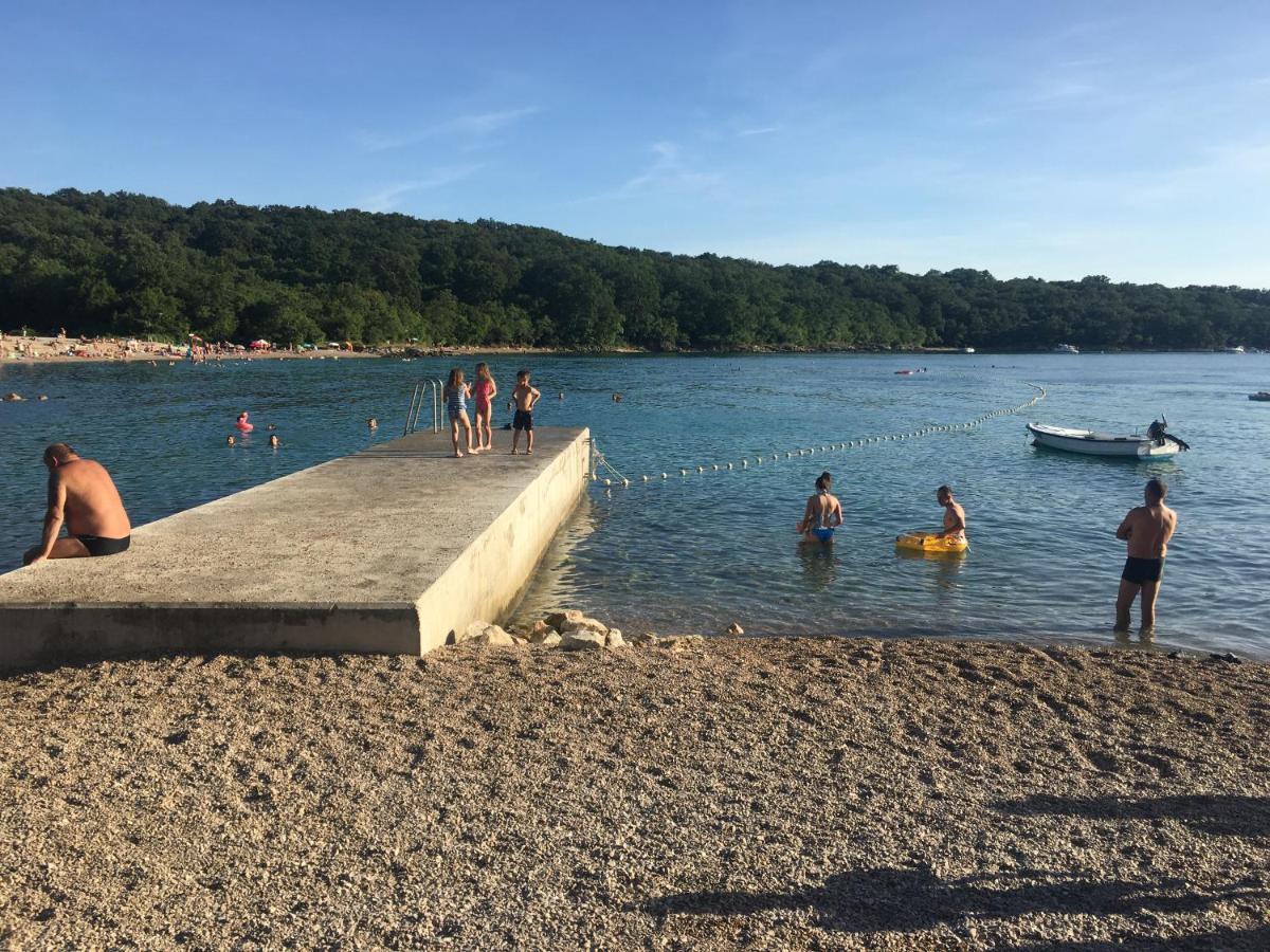 Apartman Kora Njivice Luaran gambar